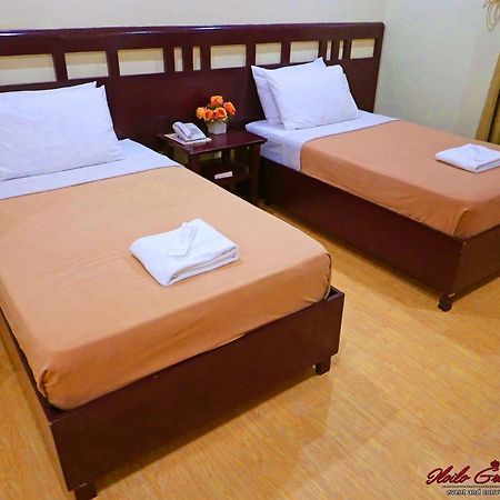 Iloilo Grand Hotel Esterno foto
